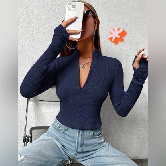 SHEIN | ezwear | Cropped Long Sleeve w/ thumb hole - Picture 1 of 4